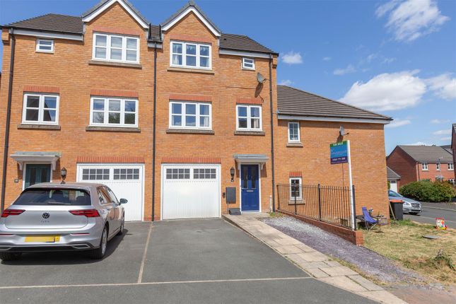 4 bedroom town house for sale