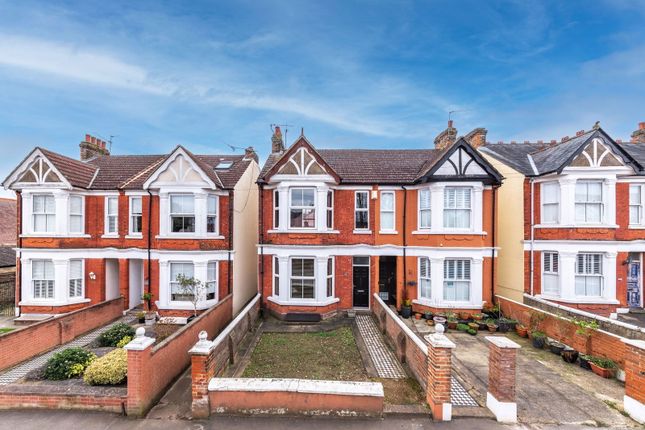 Park Avenue, Gillingham ME7 3 bed semi