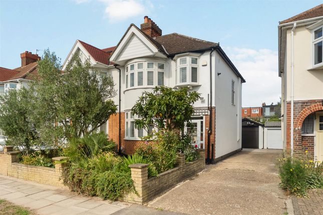 Buckleigh Avenue, London SW20 3 bed semi