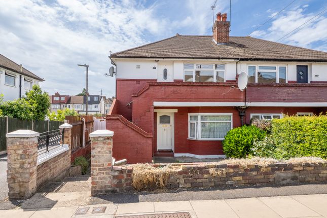 Lynmouth Avenue, Morden SM4 2 bed maisonette for sale