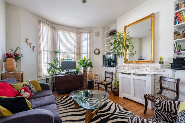 Brixton Water Lane, London, SW2 2 bed ground floor flat for sale