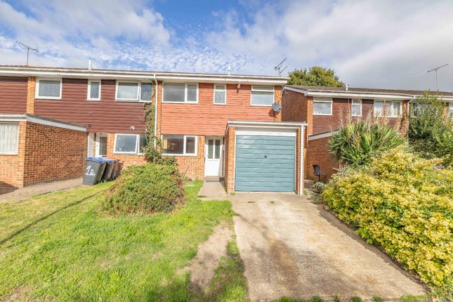 Bicknor Close, Canterbury, CT2 3 bed semi