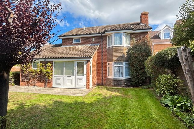 Skylark Way, Gloucester 4 bed detached house for sale