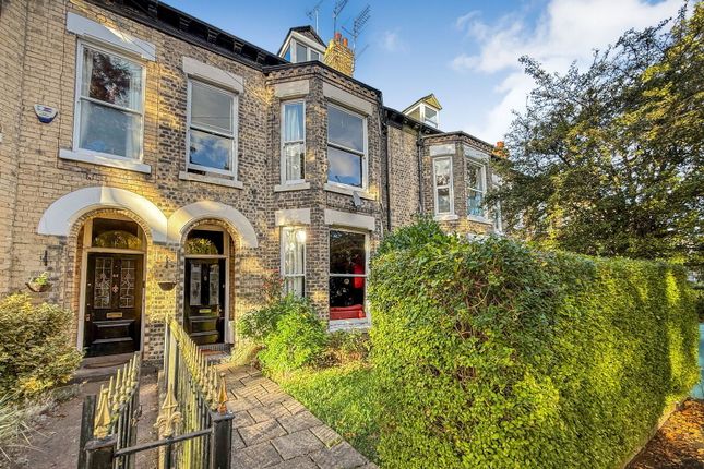 Victoria Avenue, Hull HU5 5 bed terraced house for sale