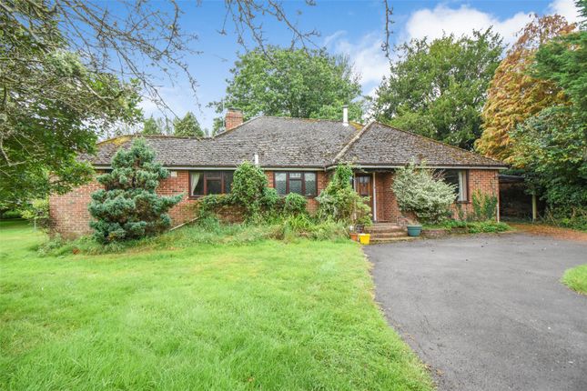 Broad Oak, Odiham RG29 3 bed bungalow for sale