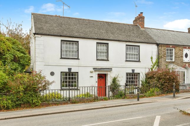 5 bedroom semi-detached house for sale