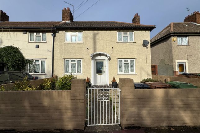 4 bed terraced house