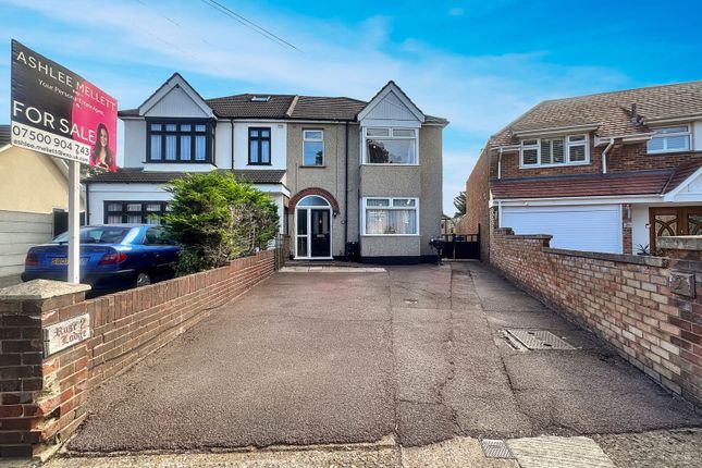 Chestnut Avenue, Grays RM16 4 bed semi