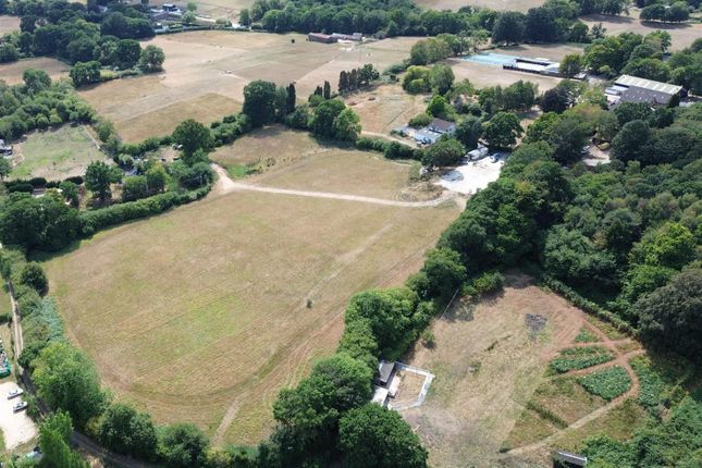 5 bedroom country house for sale