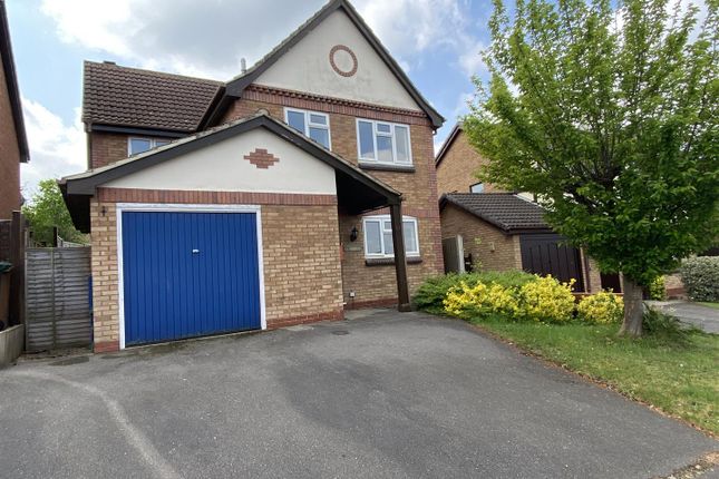 Wye Dale, Church Gresley, Swadlincote... 4 bed detached house for sale