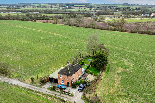 Swan Lane, Sellindge, Ashford, Kent... 3 bed detached house for sale