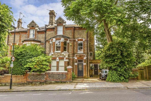 Crouch Hall Road, London, N8 3 bed flat for sale