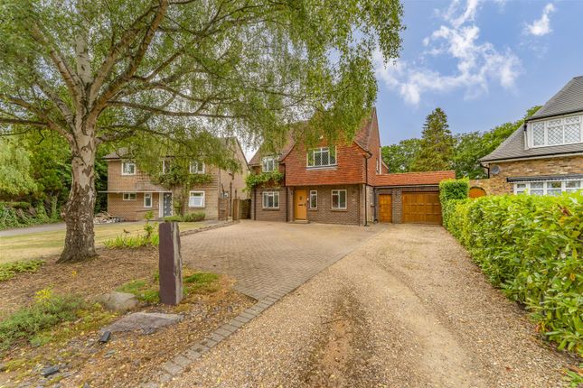 Wood Lane Close, Iver SL0 4 bed detached house for sale