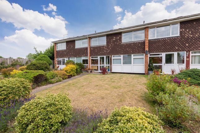 Hartley Close, Stoke Poges SL3 3 bed terraced house for sale