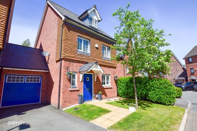 School Drive, Lymm, WA13 9UR 4 bed detached house for sale