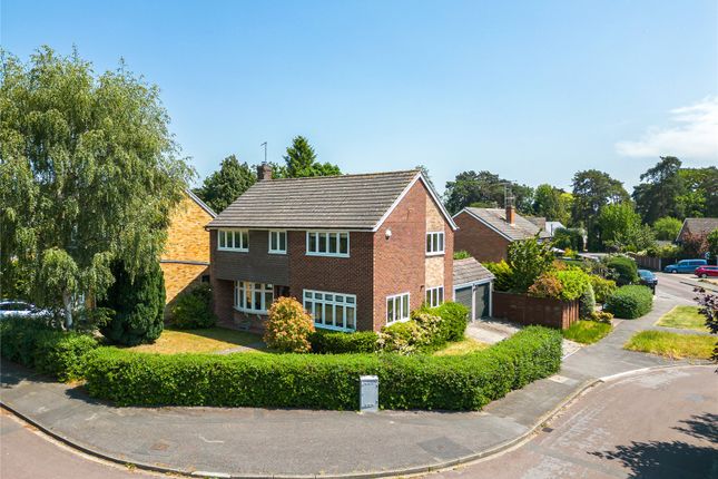 Turnville Close, Surrey GU18 4 bed detached house for sale
