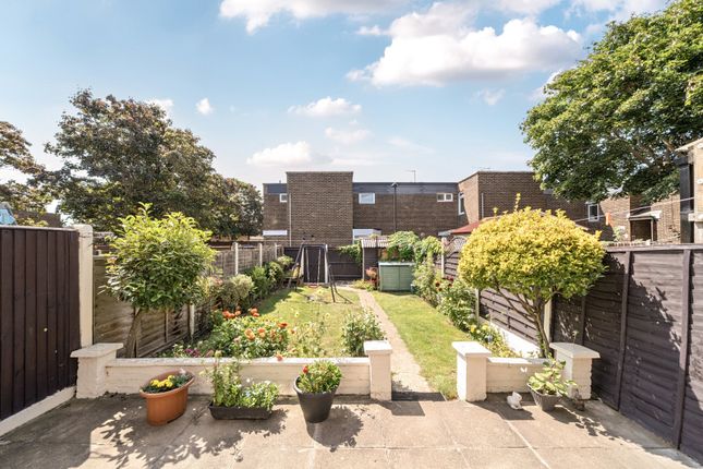 Friendship Walk, Northolt 4 bed terraced house for sale