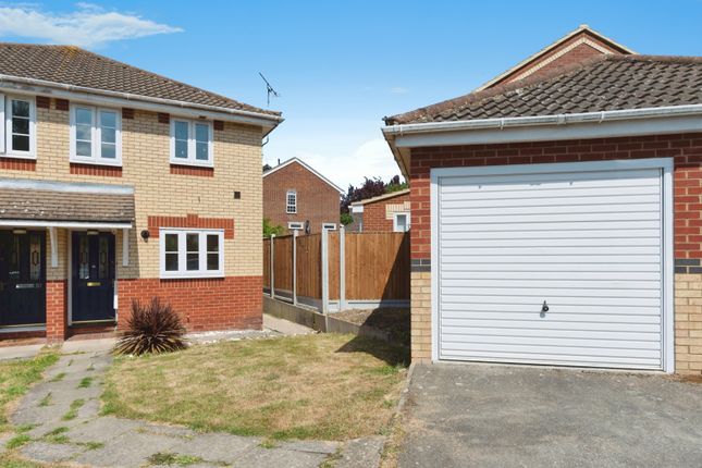 2 bedroom semi-detached house for sale
