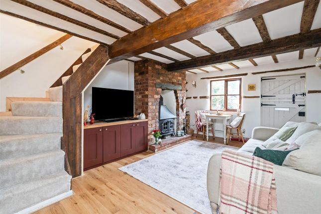 3, Appletree Cottages, Old Warwick... 2 bed cottage for sale