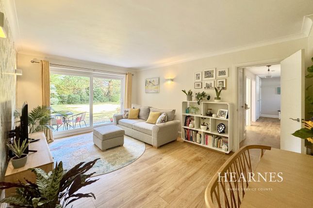 Grosvenor Road, Bournemouth, BH4 2 bed apartment for sale