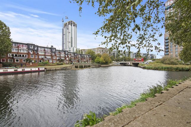 Bream Close, London, N179DW 1 bed flat for sale