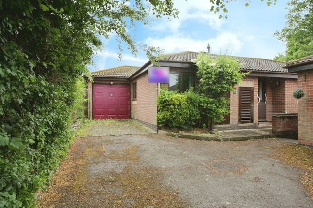 Notley Manor Drive, Leicester LE9 3 bed detached bungalow for sale