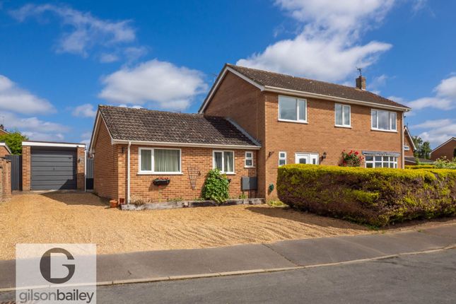 Hunters Close, Norwich NR13 4 bed detached house for sale