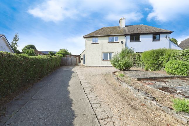 3 bedroom semi-detached house for sale