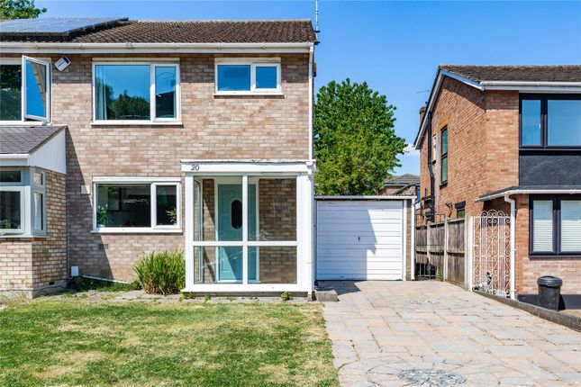 Falkirk Close, Hornchurch, RM11 3 bed semi