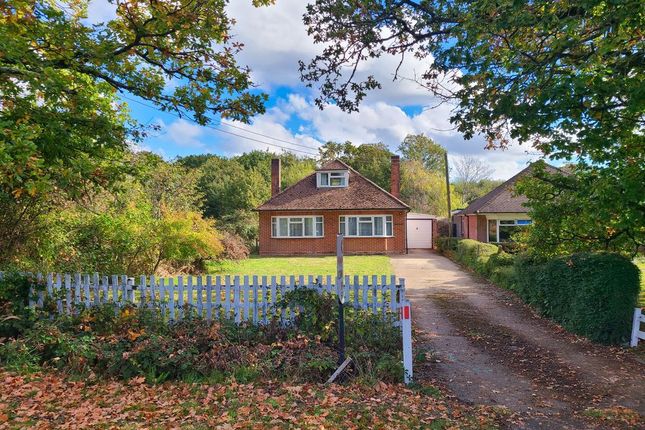 Pauletts Lane, Calmore, SO40 3 bed detached bungalow for sale