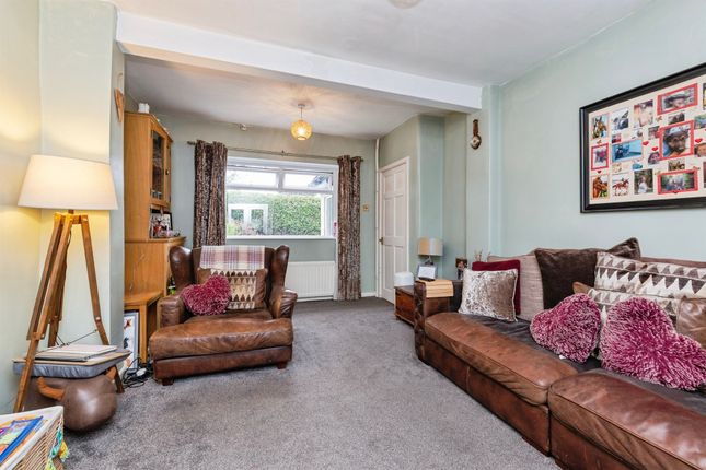 2 bedroom semi-detached house for sale