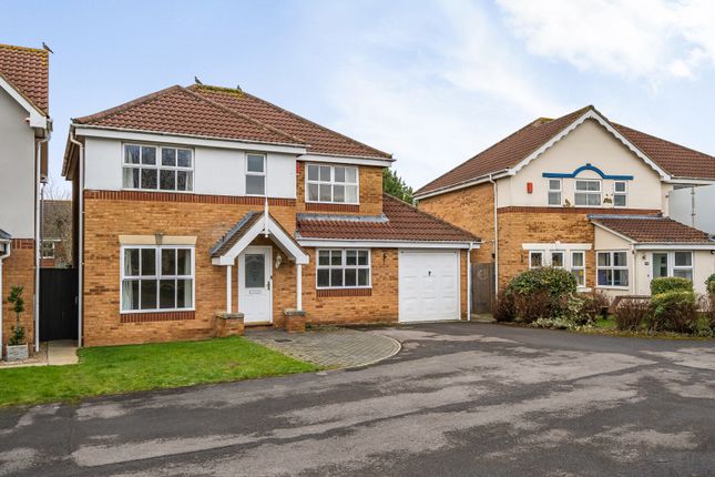 Blackberry Drive, Bristol BS36 4 bed detached house for sale
