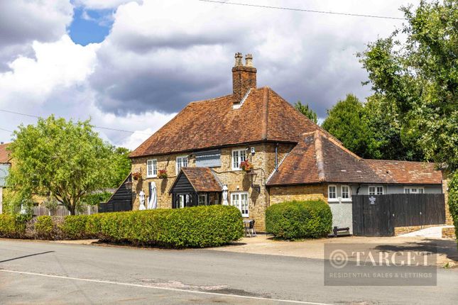 4 bed detached house