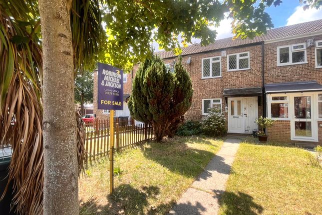 Winters Croft, Gravesend, Kent, DA12 3 bed terraced house for sale