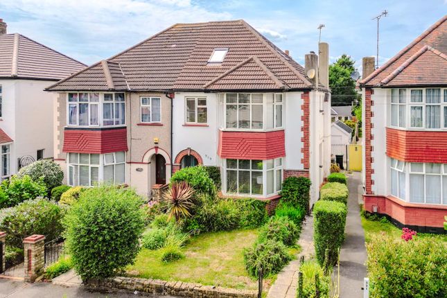 3 bedroom flat for sale