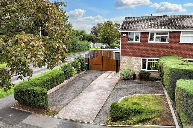 Caldervale Drive, Stafford, ST17 3 bed semi