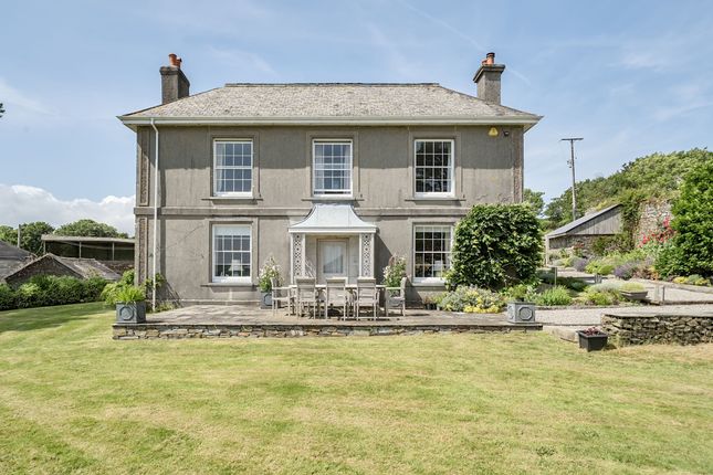 Elmgate, Saltash, Cornwall 4 bed detached house for sale