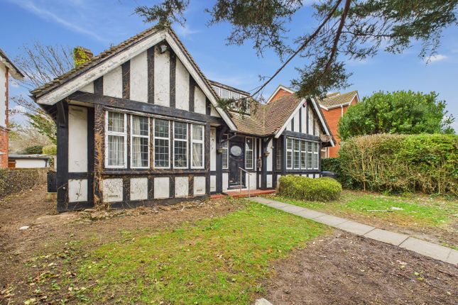 Stone Road, Broadstairs, CT10 3 bed detached bungalow for sale