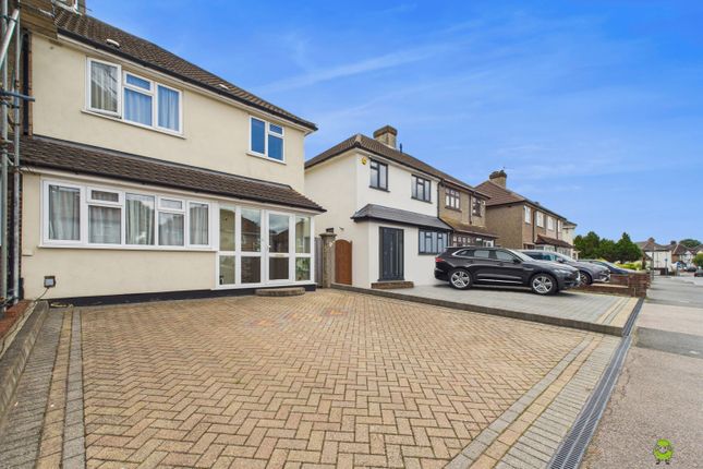 14 BELVEDERE ROAD, BEXLEYHEATH 3 bed semi