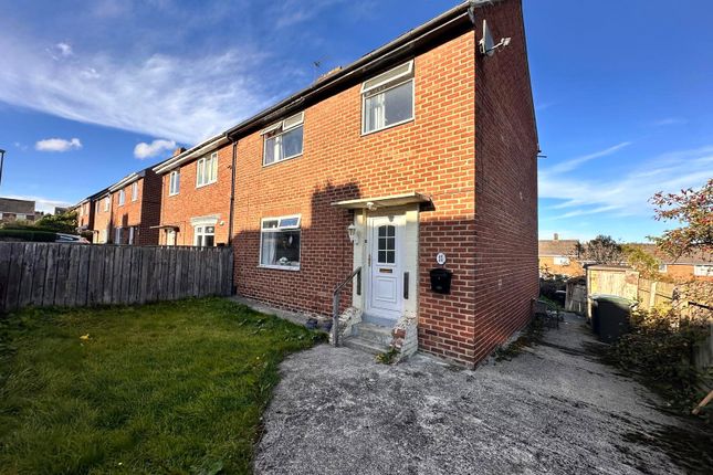 Dere Road, Delves Lane, Consett... 3 bed semi