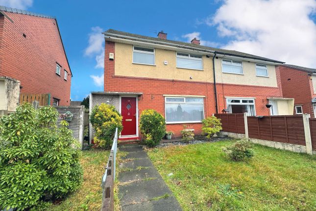 Clough Avenue, Westhoughton, Bolton, BL5 3 bed semi