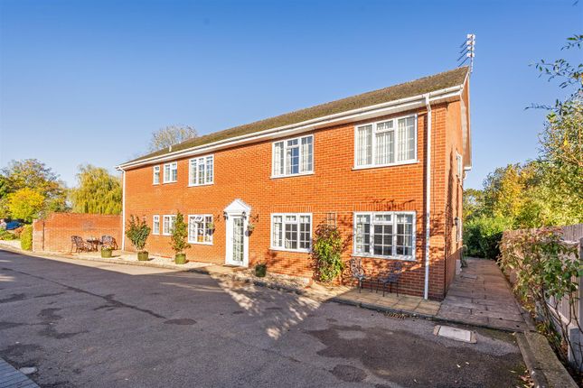 Mill Lane, Lapworth, Solihull 2 bed apartment for sale