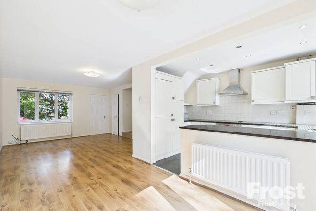 Eton Court, Staines, Middlesex, TW18 3 bed semi