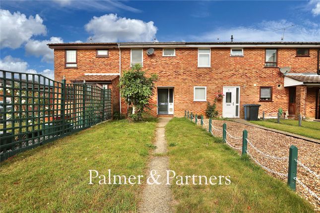 Milnrow, Ipswich, Suffolk, IP2 2 bed terraced house for sale