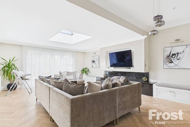 Coppermill Road, Wraysbury... 3 bed bungalow for sale