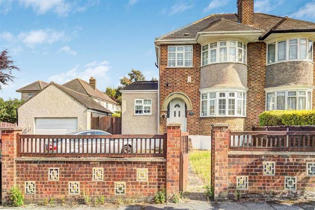 Strathaven Road, London SE12 3 bed semi