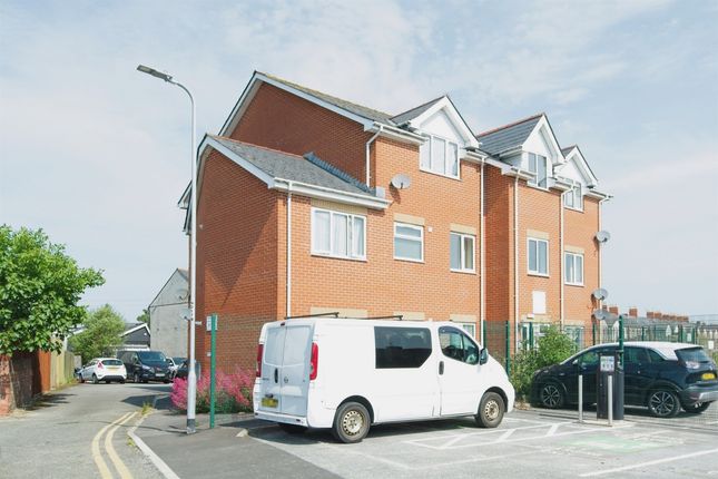 4 bedroom apartment for sale