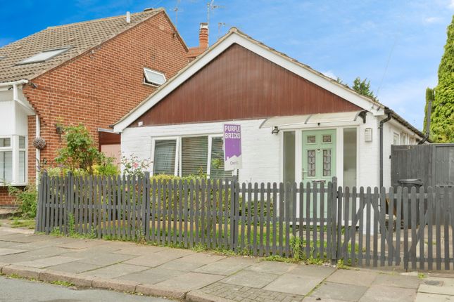 2 bedroom detached bungalow for sale