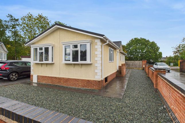 Wykin Road, Hinckley 2 bed detached bungalow for sale
