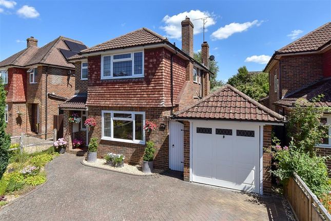 Queensway, Horsham, West Sussex 3 bed detached house for sale